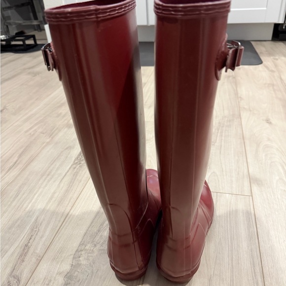 Burgundy Maroon Tall Hunter Rain Boots - Picture 3 of 5